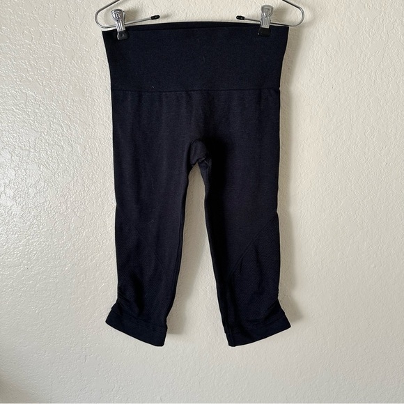 Lululemon Ebb And Flow Crop II leggings size 4 - Picture 2 of 15